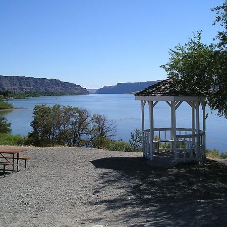 Crescent Bar Camping Resort Studio Cabin 1 Trinidad Esterno foto